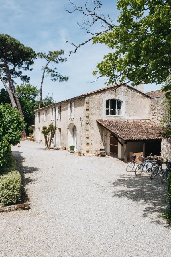 Saint-Seurin-de-Cadourne Le Chateau Real B&B 객실 사진